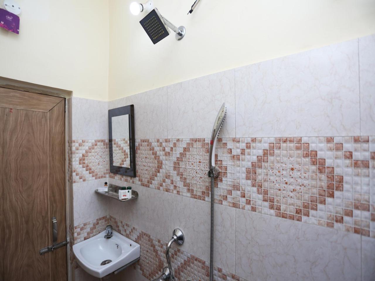 Oyo 24970 Hotel Galaxy Inn Durgāpur Eksteriør bilde