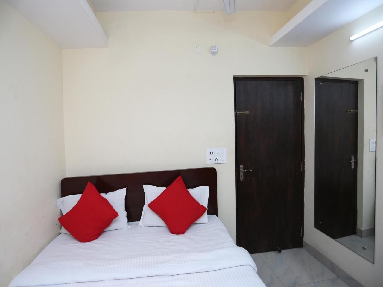 Oyo 24970 Hotel Galaxy Inn Durgāpur Eksteriør bilde